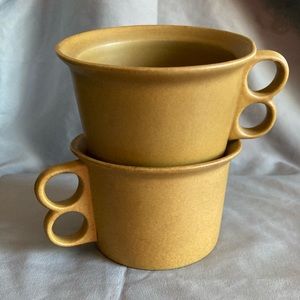 Pair of Bennington Potters Trigger Mugs